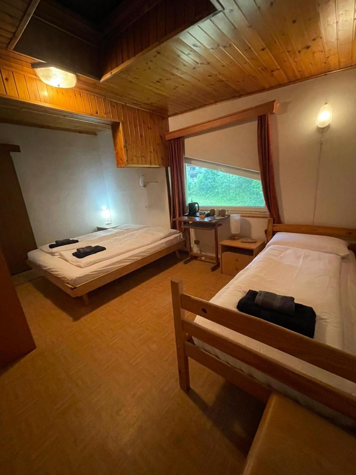 Picchio Rosso - Stanza Privata Con Bagno In Val Di Fassa Hotel Pera ภายนอก รูปภาพ
